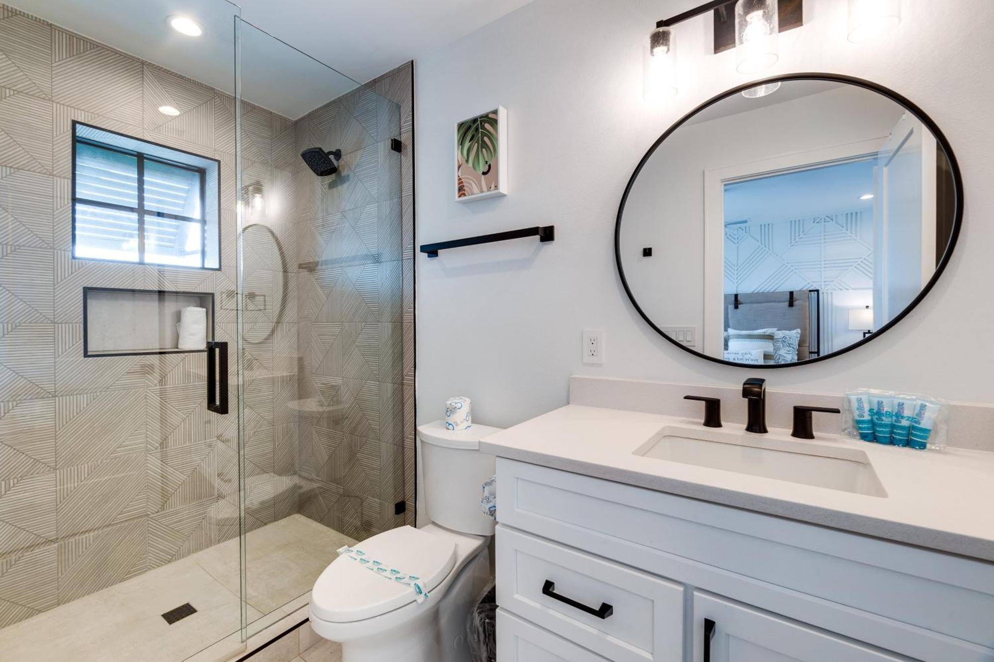 Swanky Bubbles, 9 Beds, 11 Bathrooms, Pet-Friendly With A Rooftop Deck And Steps Away To The Beach! Holmes Beach Exterior photo