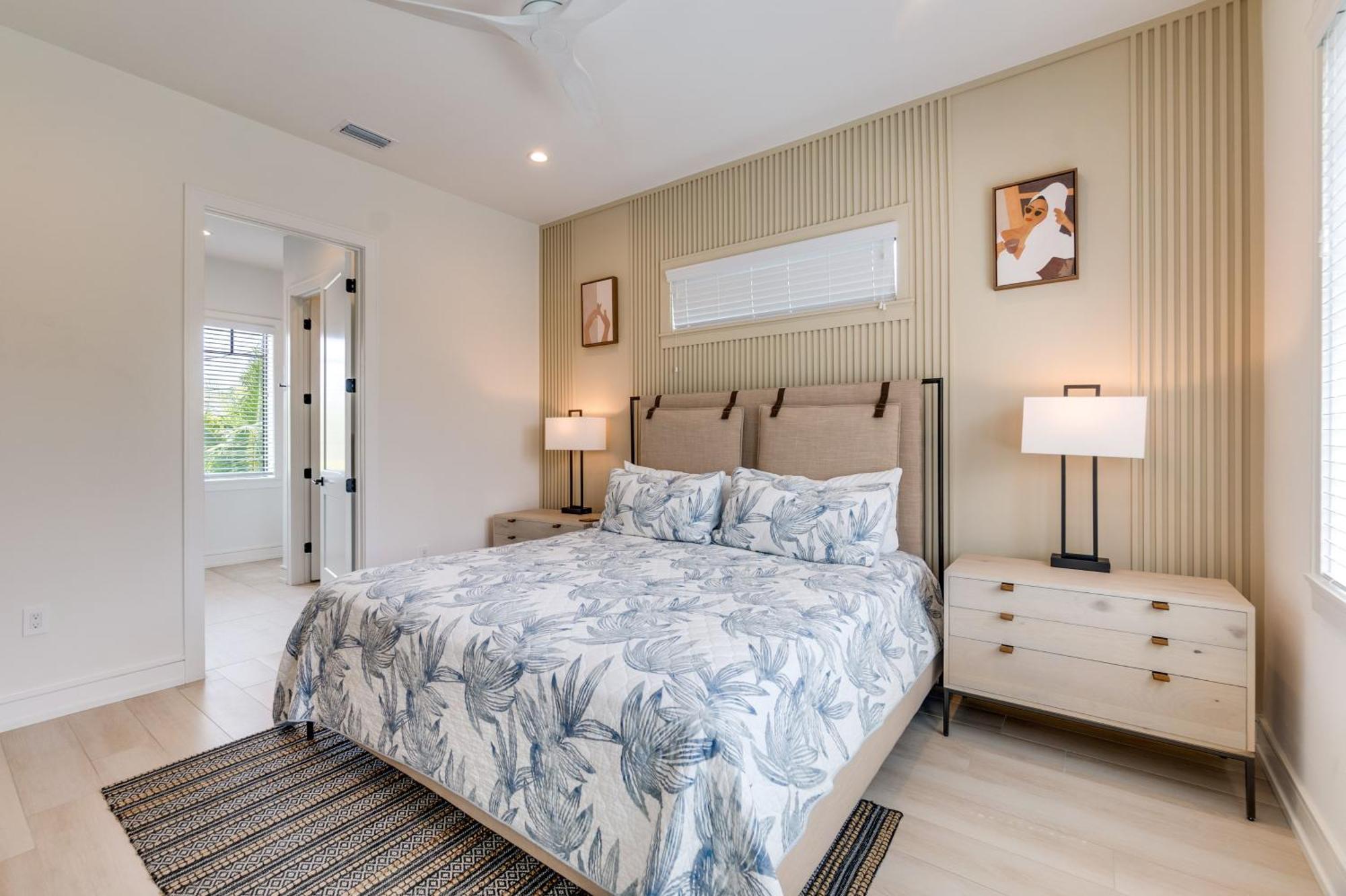 Swanky Bubbles, 9 Beds, 11 Bathrooms, Pet-Friendly With A Rooftop Deck And Steps Away To The Beach! Holmes Beach Exterior photo