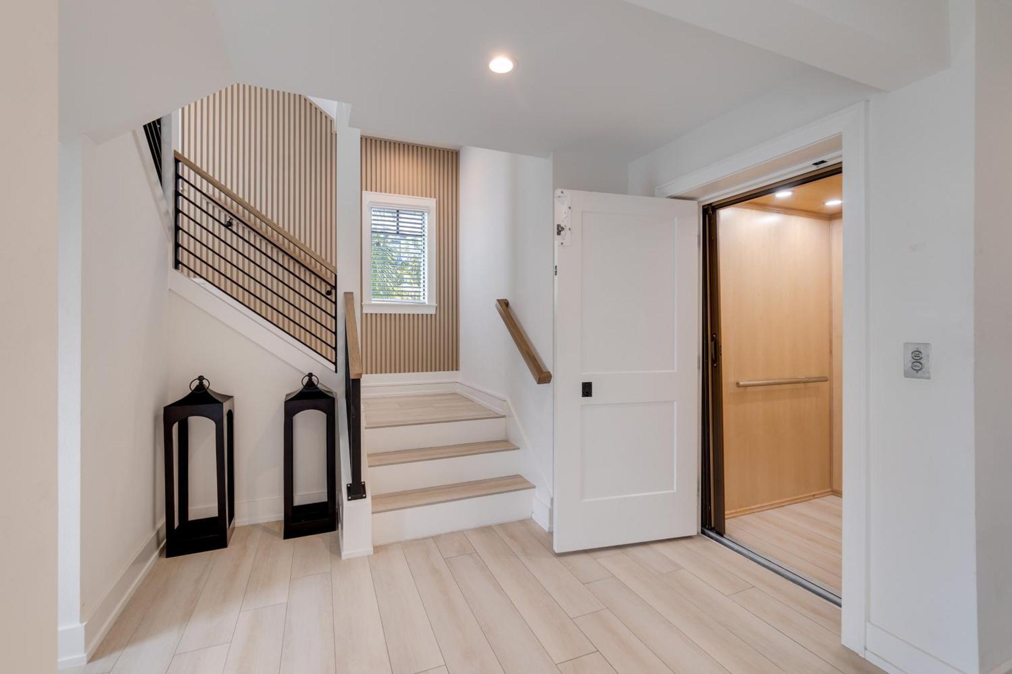 Swanky Bubbles, 9 Beds, 11 Bathrooms, Pet-Friendly With A Rooftop Deck And Steps Away To The Beach! Holmes Beach Exterior photo