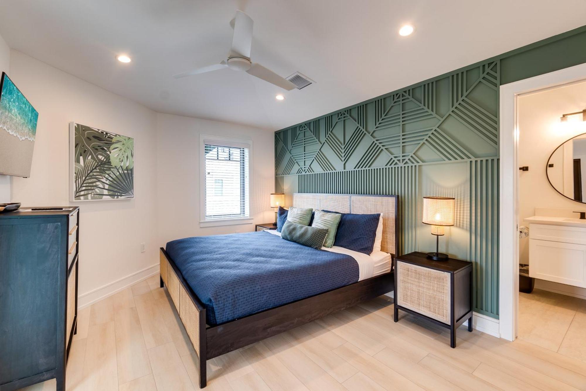 Swanky Bubbles, 9 Beds, 11 Bathrooms, Pet-Friendly With A Rooftop Deck And Steps Away To The Beach! Holmes Beach Exterior photo