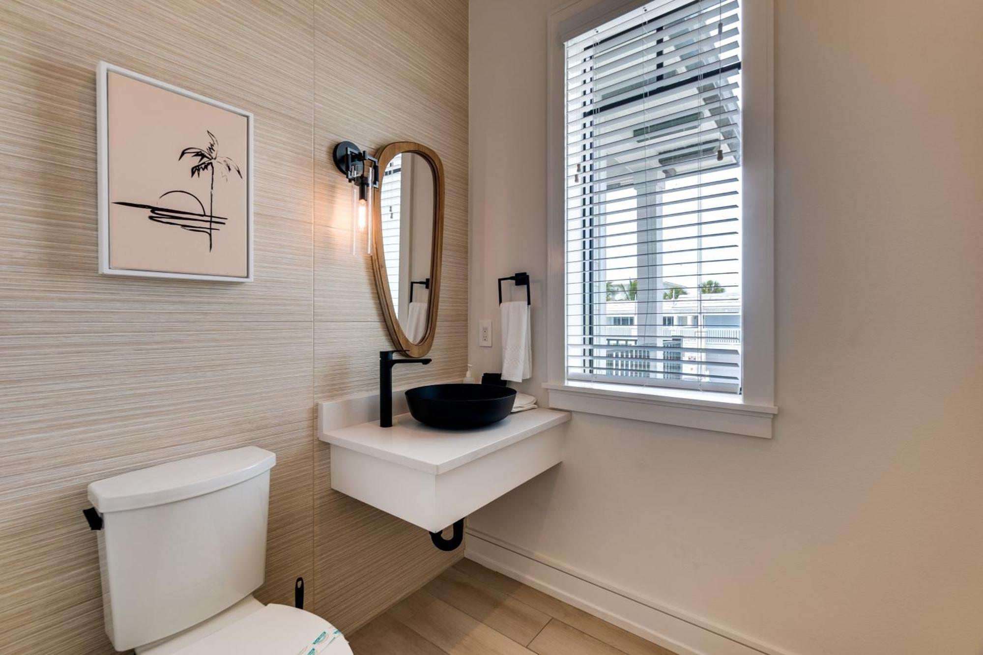 Swanky Bubbles, 9 Beds, 11 Bathrooms, Pet-Friendly With A Rooftop Deck And Steps Away To The Beach! Holmes Beach Exterior photo